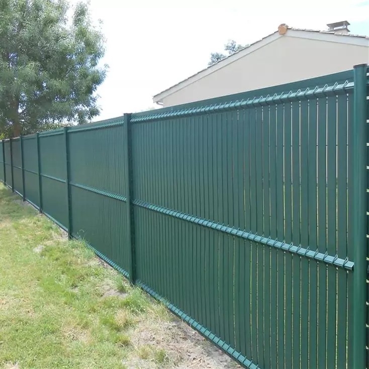 ограда око куће - пластична ограда пвц