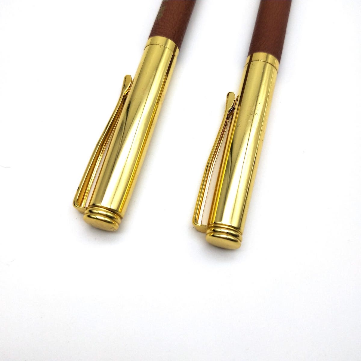луксузна златна хемијска оловка са кожом